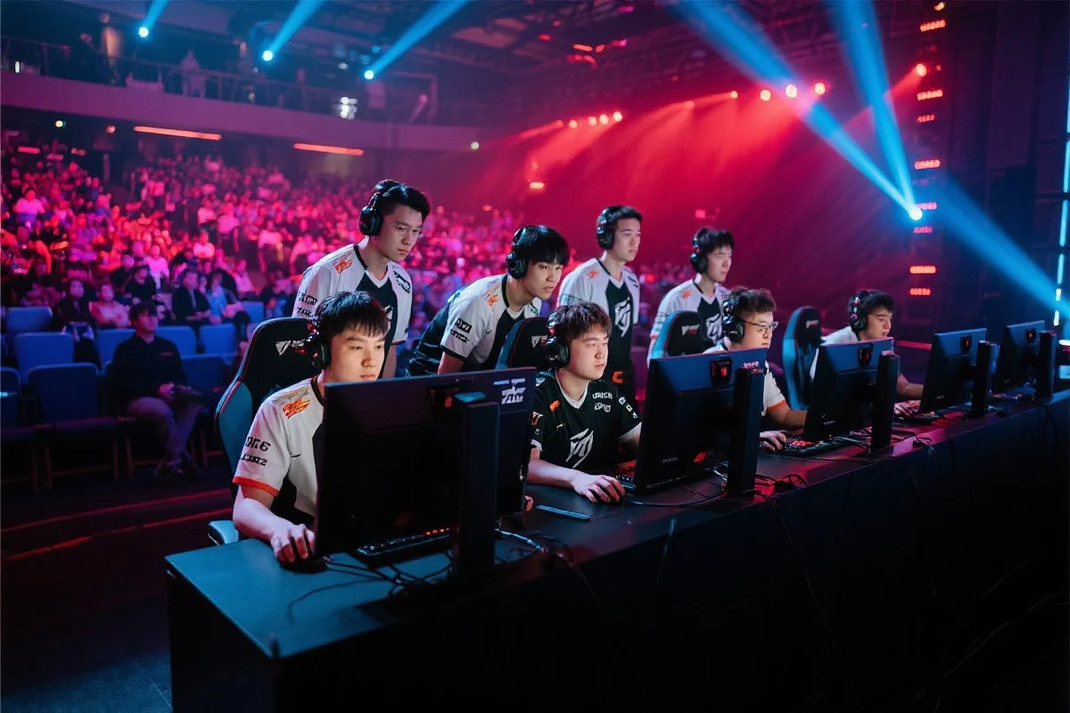 2025英雄联盟全球总决赛瑞士轮首轮抽签结果与深度解析：谁能先拔头筹？